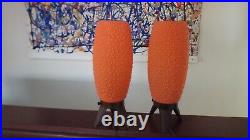 2 VTG Mid Century Modern Orange Plastic Tripod Beehive Rocket Table Lamps Pair