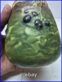 5.5 Roseville Blackberry 1932 Sunset Pottery Green Bee Hive Ceramic Vase 569-5