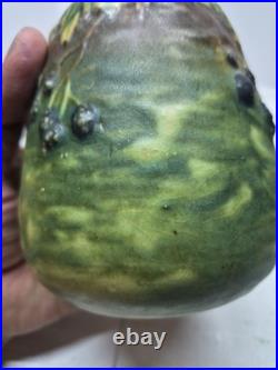 5.5 Roseville Blackberry 1932 Sunset Pottery Green Bee Hive Ceramic Vase 569-5