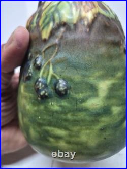 5.5 Roseville Blackberry 1932 Sunset Pottery Green Bee Hive Ceramic Vase 569-5