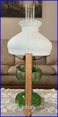Gorgeous Aladdin Crystal Green Beehive / W Band Model B Oil Lamp& Embossed Shade