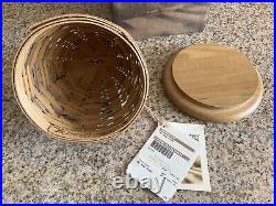 Longaberger 2010 Collectors Club Beehive Basket with3 Pewter Bee Tie Ons. NEW