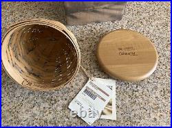 Longaberger 2010 Collectors Club Beehive Basket with3 Pewter Bee Tie Ons. NEW