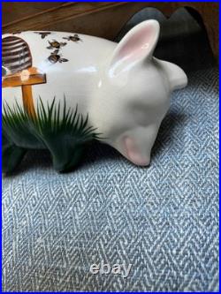 Rare Griselda Hill/Wemyss Pottery'Bee hive' Piglet