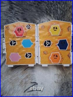 The Hive Buzzbees Family Hive Toy Bee Figures And Playset