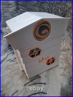 The Hive Buzzbees Family Hive Toy Bee Figures And Playset