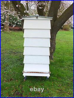 Thorne WBC bee hive