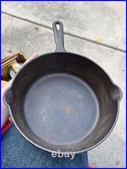 Vintage Cast Iron Mi-Pet Western Foundry Chicago Skillet W Iron Bee Hive Lid