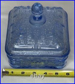 Vintage Indiana Glass Tiara Honey Bee Hive Box Candy Dish Footed Base Excellent